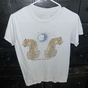 Womens RSQ graphic tshirt